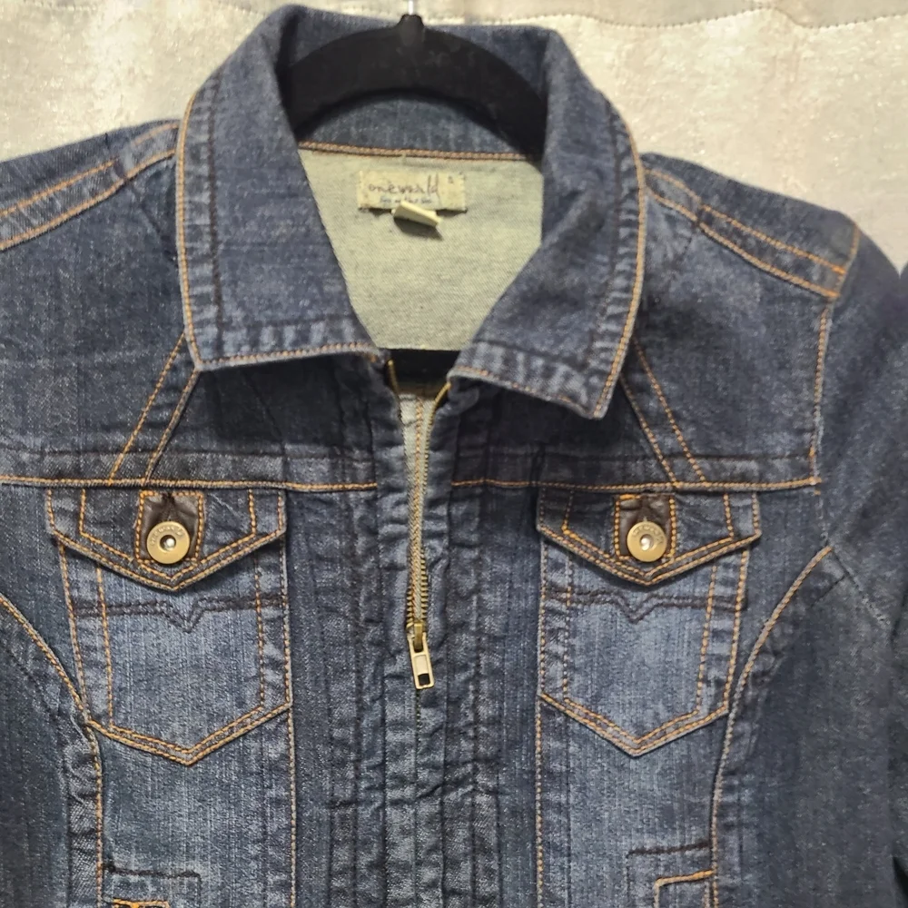 ONE WORLD Blue Jean Jacket with‎ Frayed Hem